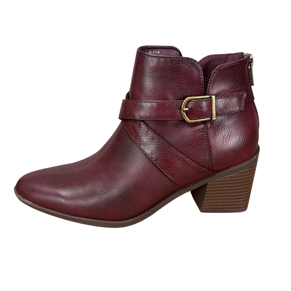 NWT Frye & Co Pembrooke Burgundy Leather Booties 6.5M Ankle Western Harness Belt